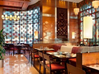 Hotel Four Points By Sheraton Le Verdun 4*